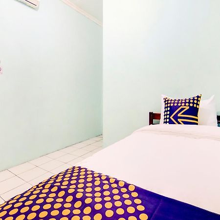 Spot On 3979 Wisma Purimas Syariah Depok Kültér fotó