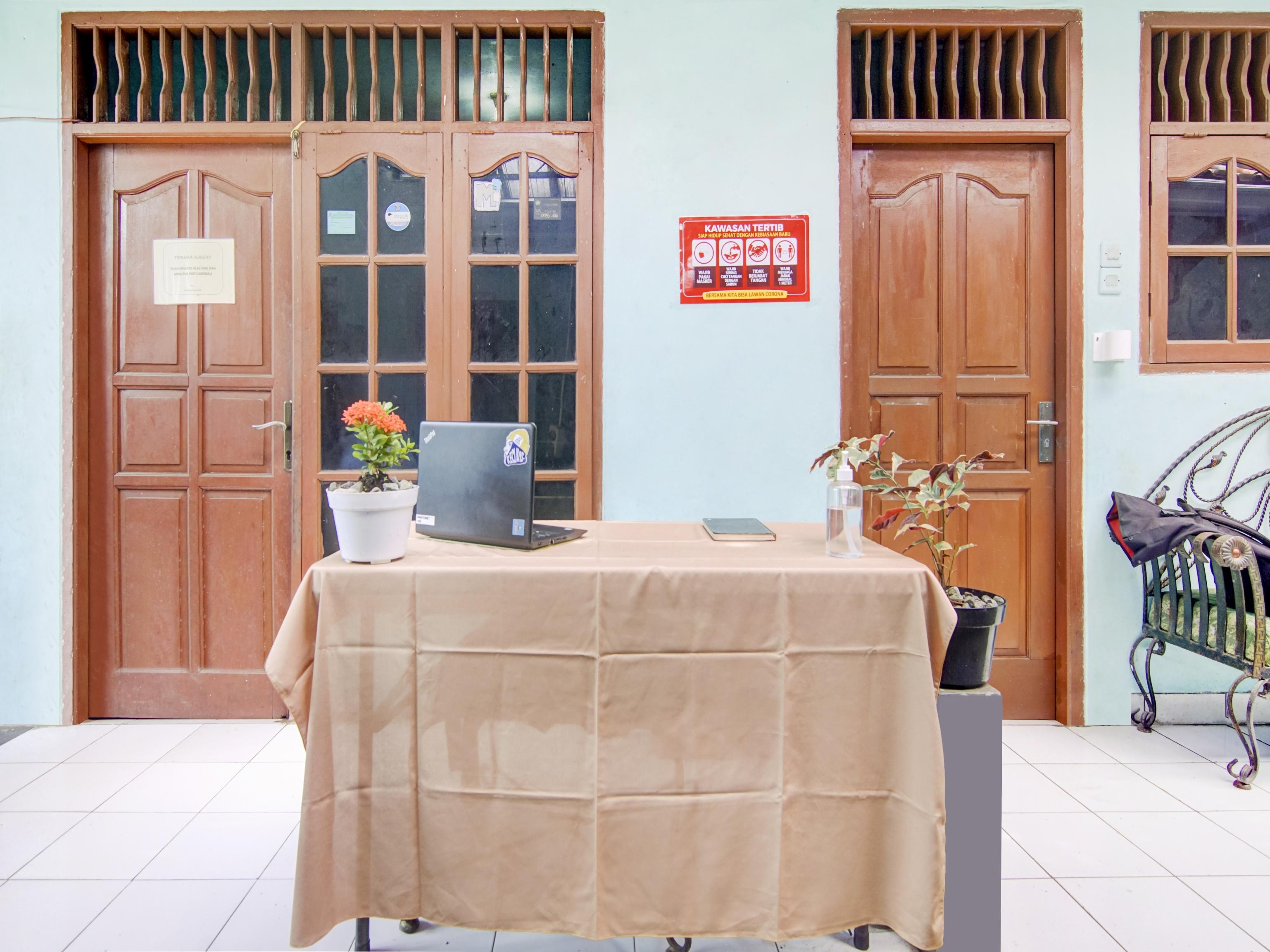 Spot On 3979 Wisma Purimas Syariah Depok Kültér fotó